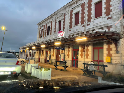 Boutique SNCF à Saint-Jean-de-Luz
