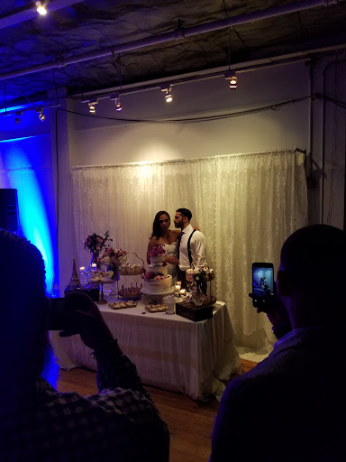 Art Gallery «The Aurora Gallery», reviews and photos, 3518 37th St, Long Island City, NY 11101, USA