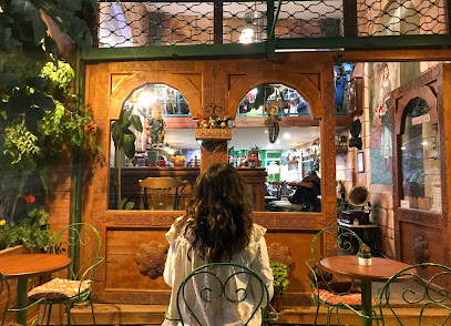 ŞeyHane Vintage Cafe