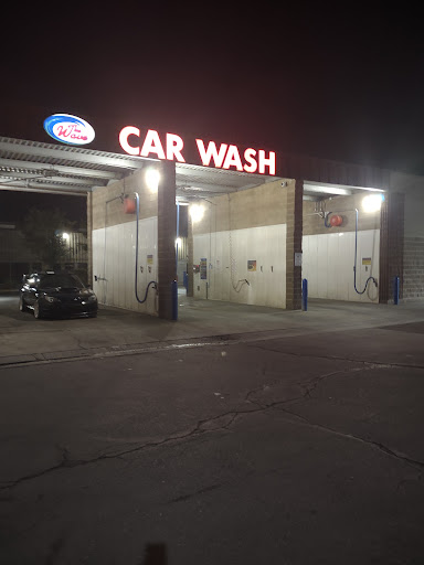 The Wave Car Wash en Reno