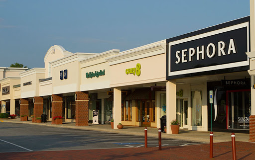 Shopping Mall «Friendly Center», reviews and photos, 3110 Kathleen Ave, Greensboro, NC 27408, USA