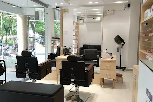 Matrix Premium Flagship Salon image