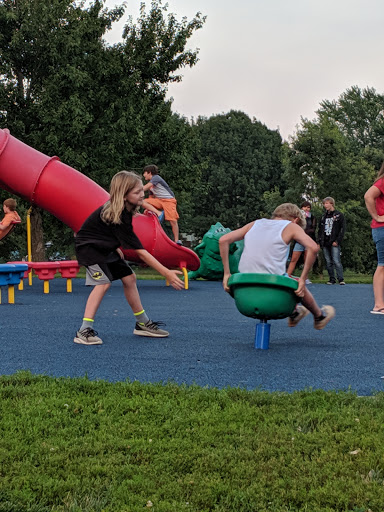 Performing Arts Theater «Gladstone Amphitheater», reviews and photos, 7656 N Troost Ave, Gladstone, MO 64118, USA