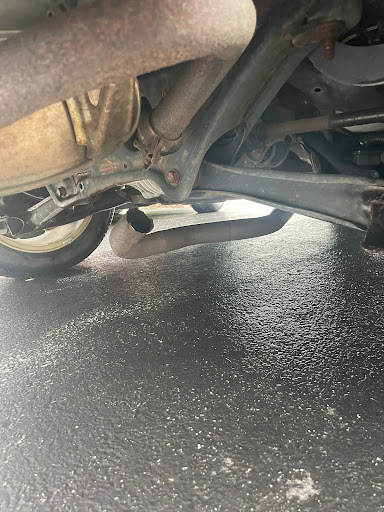 Auto Repair Shop «Meineke Car Care Center», reviews and photos, 1775 Rodney Rd, York, PA 17408, USA