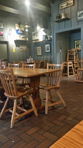 American Restaurant «Cracker Barrel Old Country Store», reviews and photos, 2858 N Glenstone Ave, Springfield, MO 65803, USA