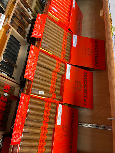 Cigar Shop «Paradise Valley Smoke Shop and Cigar», reviews and photos, 4306 E Cactus Rd, Phoenix, AZ 85032, USA