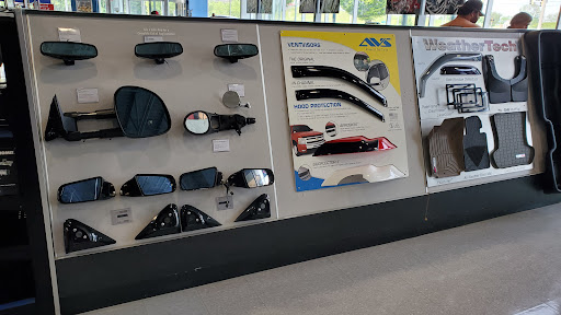 Auto Parts Store «Summit Racing Equipment», reviews and photos, 20 King Mill Rd, McDonough, GA 30253, USA