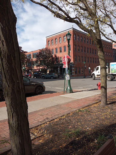 Coffee Shop «Starbucks», reviews and photos, 290 W Jefferson St, Syracuse, NY 13202, USA