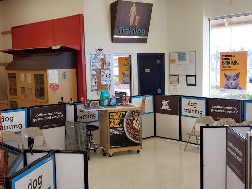 Pet Supply Store «Petco Animal Supplies», reviews and photos, 6181 Old Dobbin Ln #800, Columbia, MD 21045, USA
