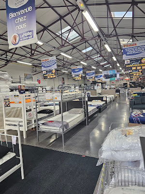 Halle au sommeil canapé OYONNAX à Arbent