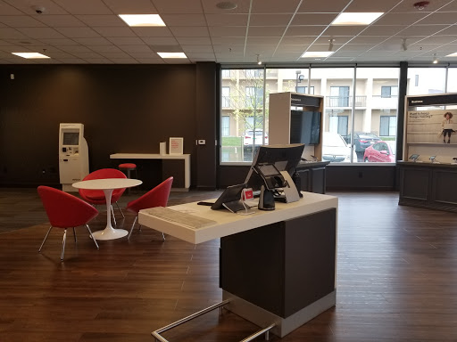 Cell Phone Store «Verizon», reviews and photos, 2500 W Moreland Rd, Willow Grove, PA 19090, USA