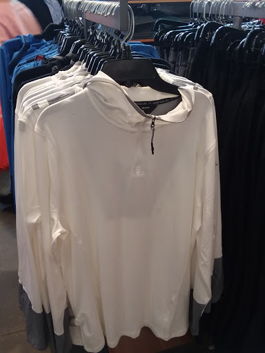 Clothing Store «Under Armour Factory House», reviews and photos, 100 Citadel Drive, Commerce, CA 90040, USA