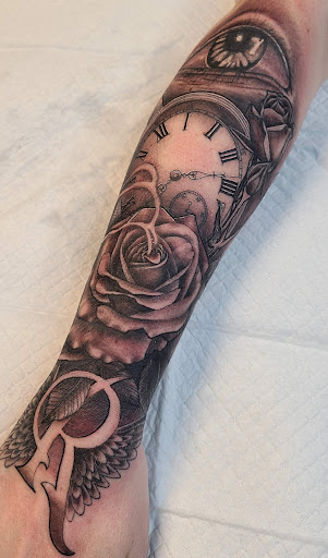 Explore indian feather tattoo ideas, creative tattoo ideas in Melbourne, available at Reef Side Tattoo Melbourne Tattoo Shop