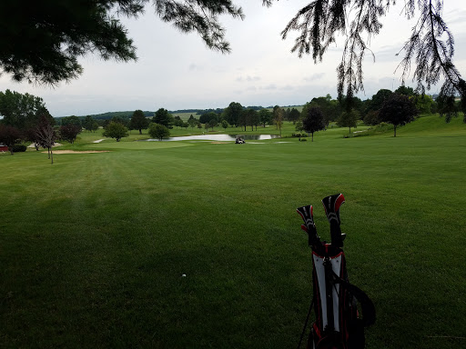 Golf Course «Emerald Hill Golf Course», reviews and photos, 16802 Prairieville Rd, Sterling, IL 61081, USA
