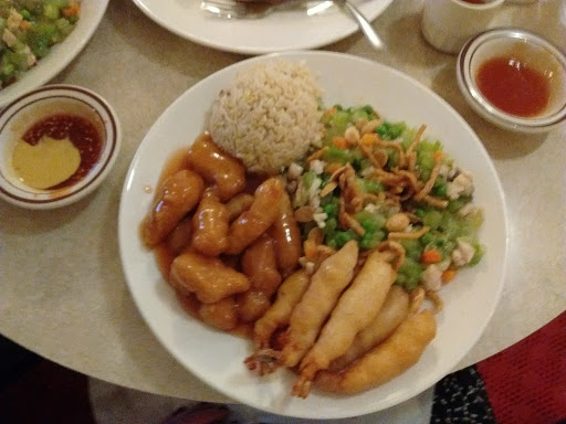 American Restaurant «Foon Hing Yuen Restaurant & Lounge», reviews and photos, 3138 SW Hwy 101, Lincoln City, OR 97367, USA