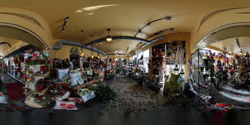 Florist «Flower Basket», reviews and photos, 302 N Lake St, Aurora, IL 60506, USA