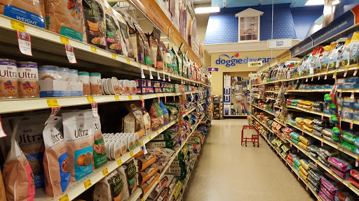 Pet Supply Store «PetSmart», reviews and photos, 400 Mill Creek Dr, Secaucus, NJ 07094, USA