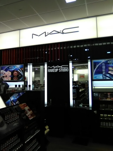 Shopping Mall «Valdosta Mall», reviews and photos, 1700 Norman Dr, Valdosta, GA 31601, USA