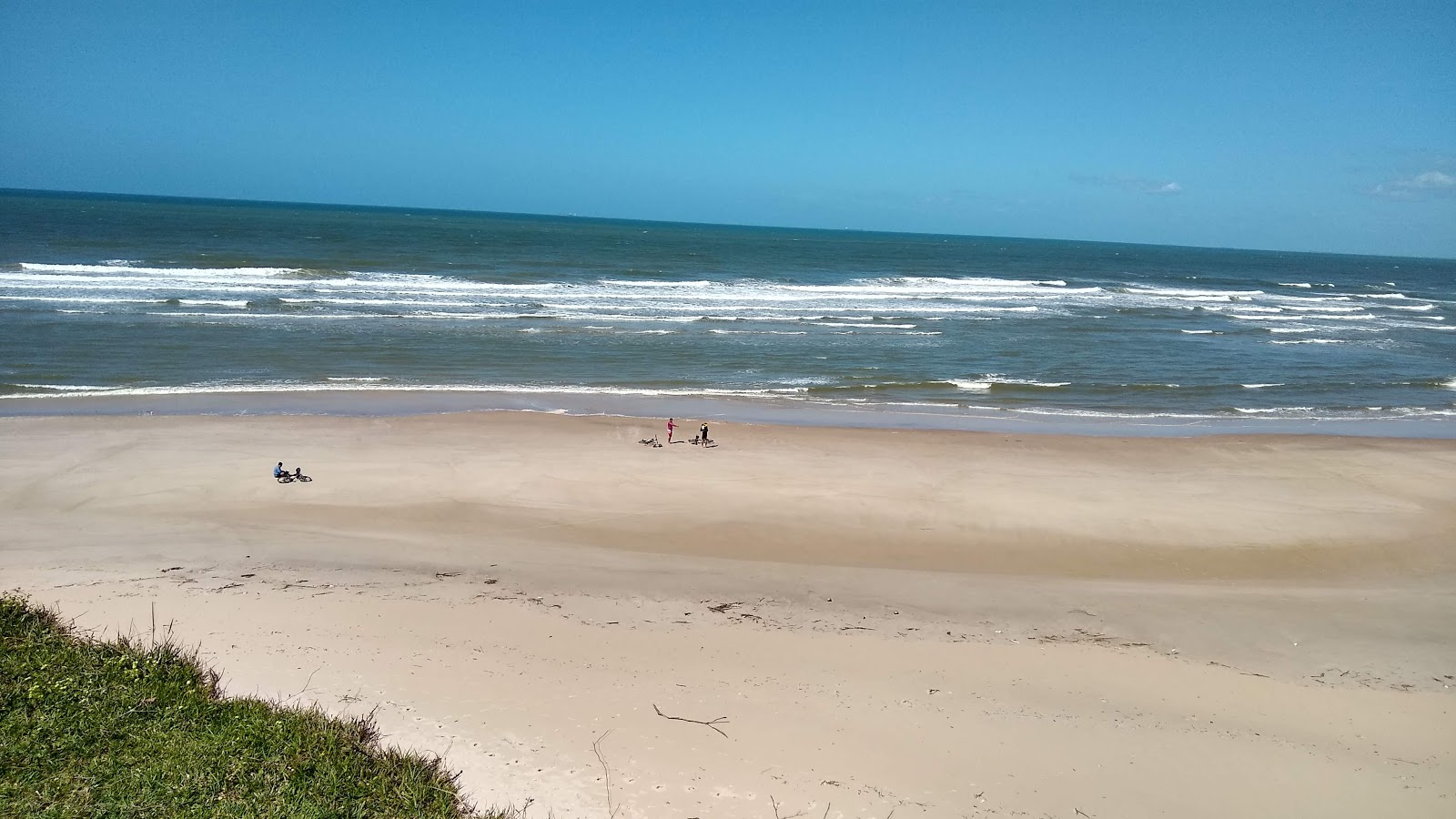 Foto van Praia de Mamuna met beige zand oppervlakte