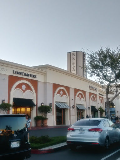 Book Store «Barnes & Noble», reviews and photos, 7881 Edinger Ave, Huntington Beach, CA 92647, USA