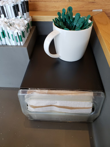 Coffee Shop «Starbucks», reviews and photos, 10344 Main Street, Fairfax, VA 22030, USA