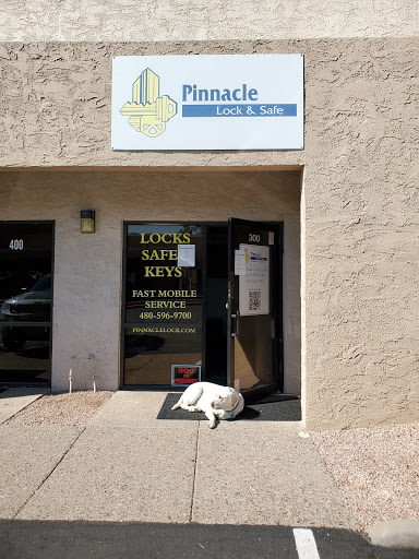 Locksmith «Pinnacle Lock & Safe», reviews and photos, 7755 E Redfield Rd Suite 300, Scottsdale, AZ 85260, USA
