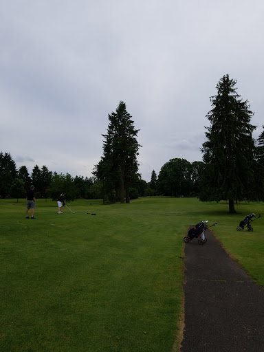 Golf Course «Oakway Golf Course», reviews and photos, 2000 Cal Young Rd, Eugene, OR 97401, USA