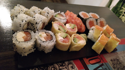 Kaori Asian Cuisine & Sushi Bar