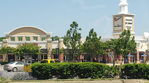 Shopping Mall «Queenstown Premium Outlets», reviews and photos, 441 Outlet Center Dr, Queenstown, MD 21658, USA