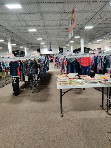 Thrift Store «Goodwill Store», reviews and photos, 2309 N Fairfield Rd, Dayton, OH 45431, USA