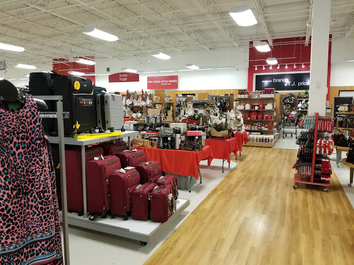 Department Store «T.J. Maxx», reviews and photos, 3219 Rolling Oaks Blvd, Kissimmee, FL 34747, USA