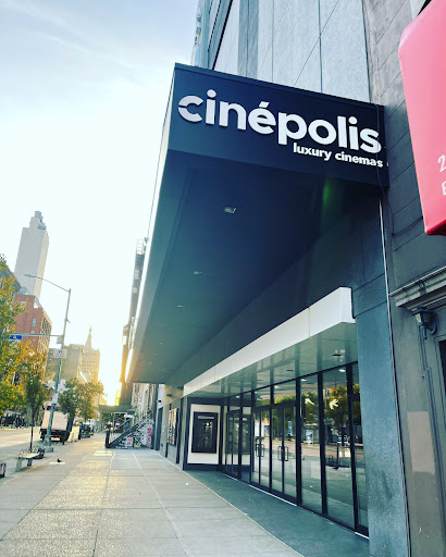 Movie Theater «Cinépolis Chelsea», reviews and photos, 260 W 23rd St, New York, NY 10011, USA