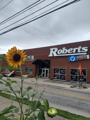 Camera Store «Roberts Camera», reviews and photos, 220 E St Clair St, Indianapolis, IN 46204, USA