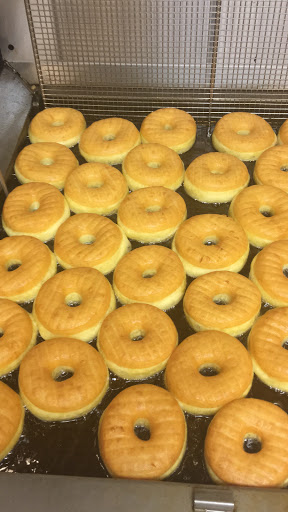 Donut Shop «King Donuts», reviews and photos, 1019 Cumberland Falls Hwy c134, Corbin, KY 40701, USA