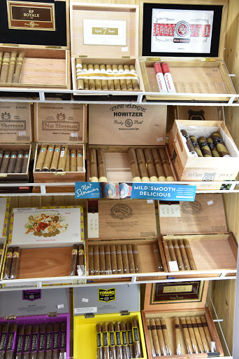 Tobacco Shop «Quick Stop Smoke Shop», reviews and photos, 230 E Main St, East Islip, NY 11730, USA