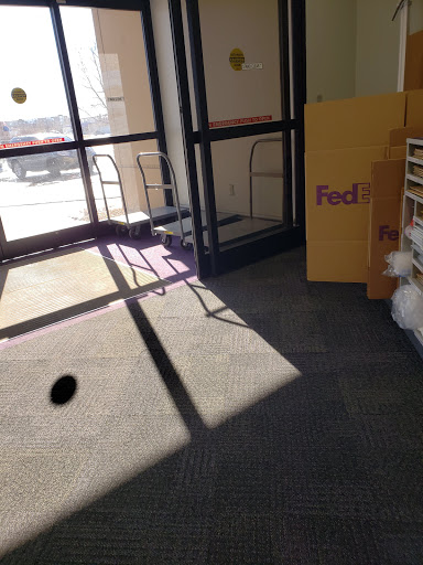 Shipping and Mailing Service «FedEx Ship Center», reviews and photos, 4901 S Zuni St, Littleton, CO 80120, USA