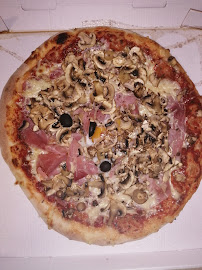 Pizza du Pizzas à emporter Le Chalet Des Pizza à Saillagouse - n°18