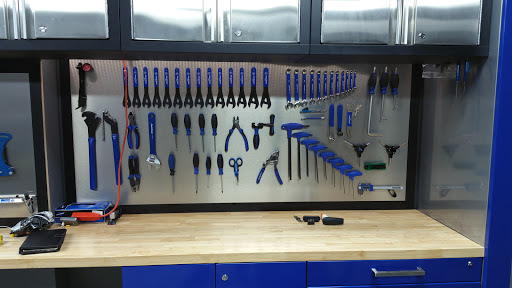 Bicycle Store «Fusion Pro Bike Shop», reviews and photos, 14811 Biscayne Blvd, Miami, FL 33181, USA