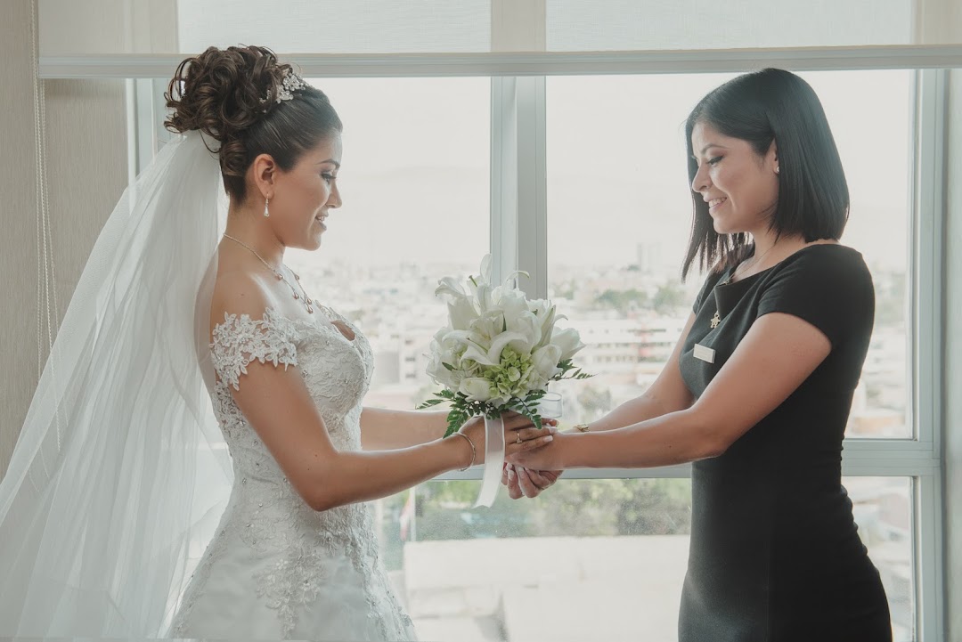 Mayra Lara - Wedding Planner