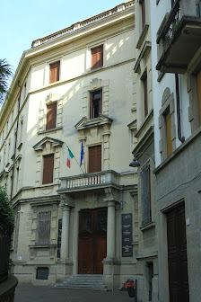 Istituto Matilde di Canossa Via Serafino Balestra, 10, 22100 Como CO, Italia
