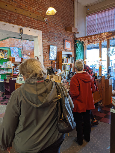 Book Store «Grass Roots Books & Music», reviews and photos, 227 SW 2nd St, Corvallis, OR 97333, USA