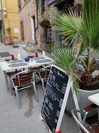 Atmosphère du Restaurant italien La Pastourelle à Bormes-les-Mimosas - n°3