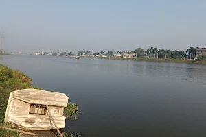 मत्स्यगंधा झील image