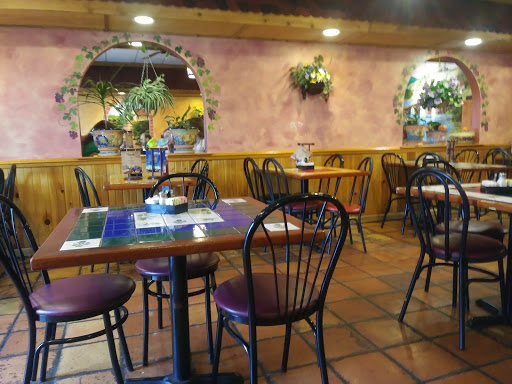Los Bravos Mexican Restaurant (North side)