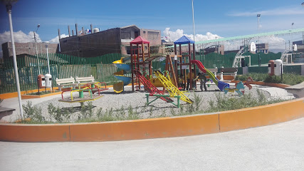 Campo Deportivo La Victoria - XQ96+HJ7, Huancayo 12006, Peru