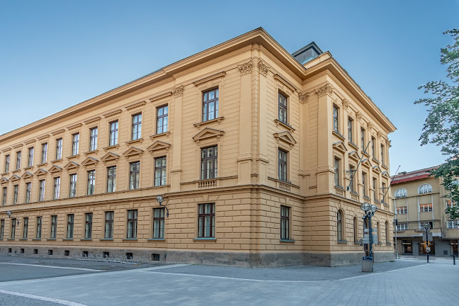 Univerzita Hradec Králové – budova B