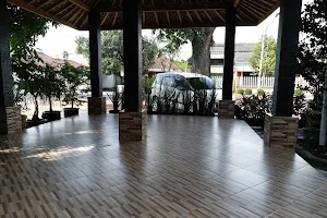 Rumah Makan Bamboo Resto Jaya image