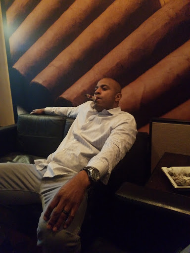 Cigar Shop «Buckhead Cigar», reviews and photos, 3400 Wooddale Dr NE #304, Atlanta, GA 30326, USA