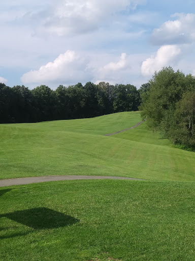 Golf Course «Holston Hills Country Club», reviews and photos, 1000 Country Club Rd, Marion, VA 24354, USA