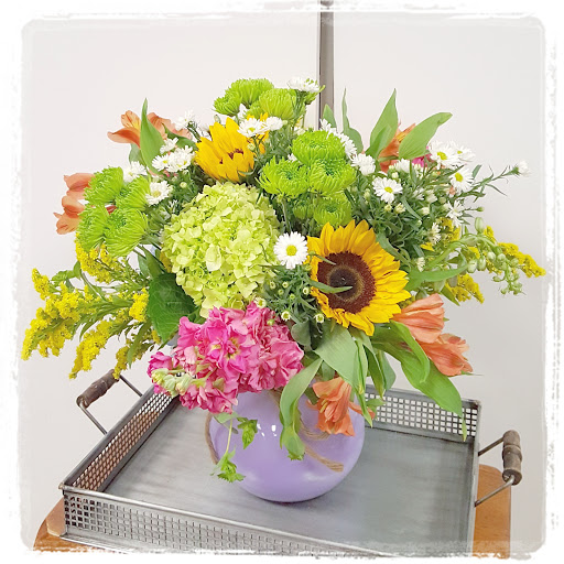 Florist «Sedgefield Florist», reviews and photos, 5002 High Point Rd a, Greensboro, NC 27407, USA